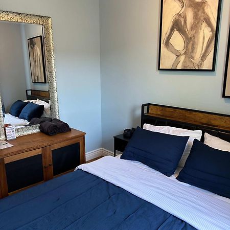 Blue Room In Dorothy'S Bnb Чикаго Экстерьер фото