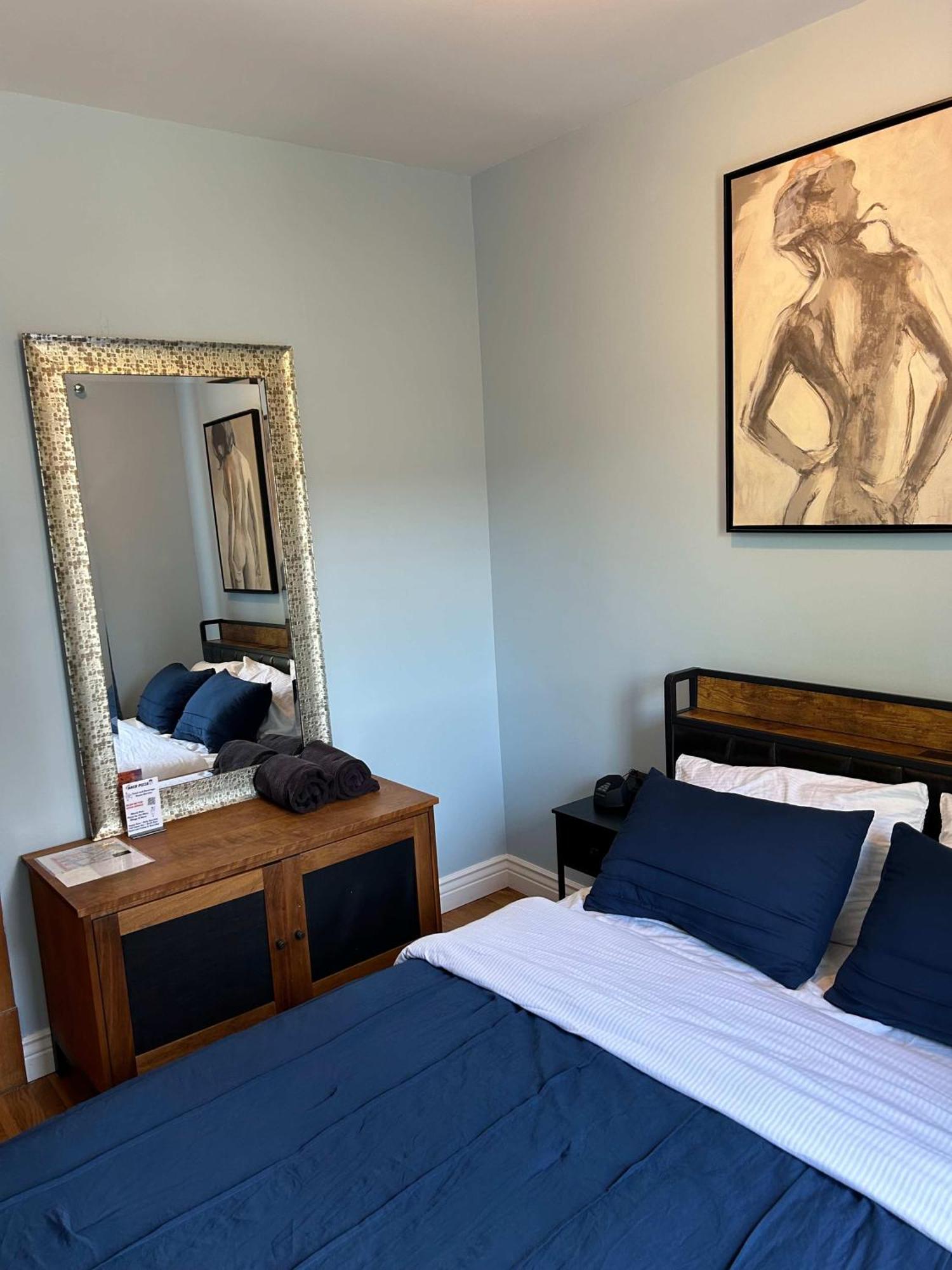 Blue Room In Dorothy'S Bnb Чикаго Экстерьер фото