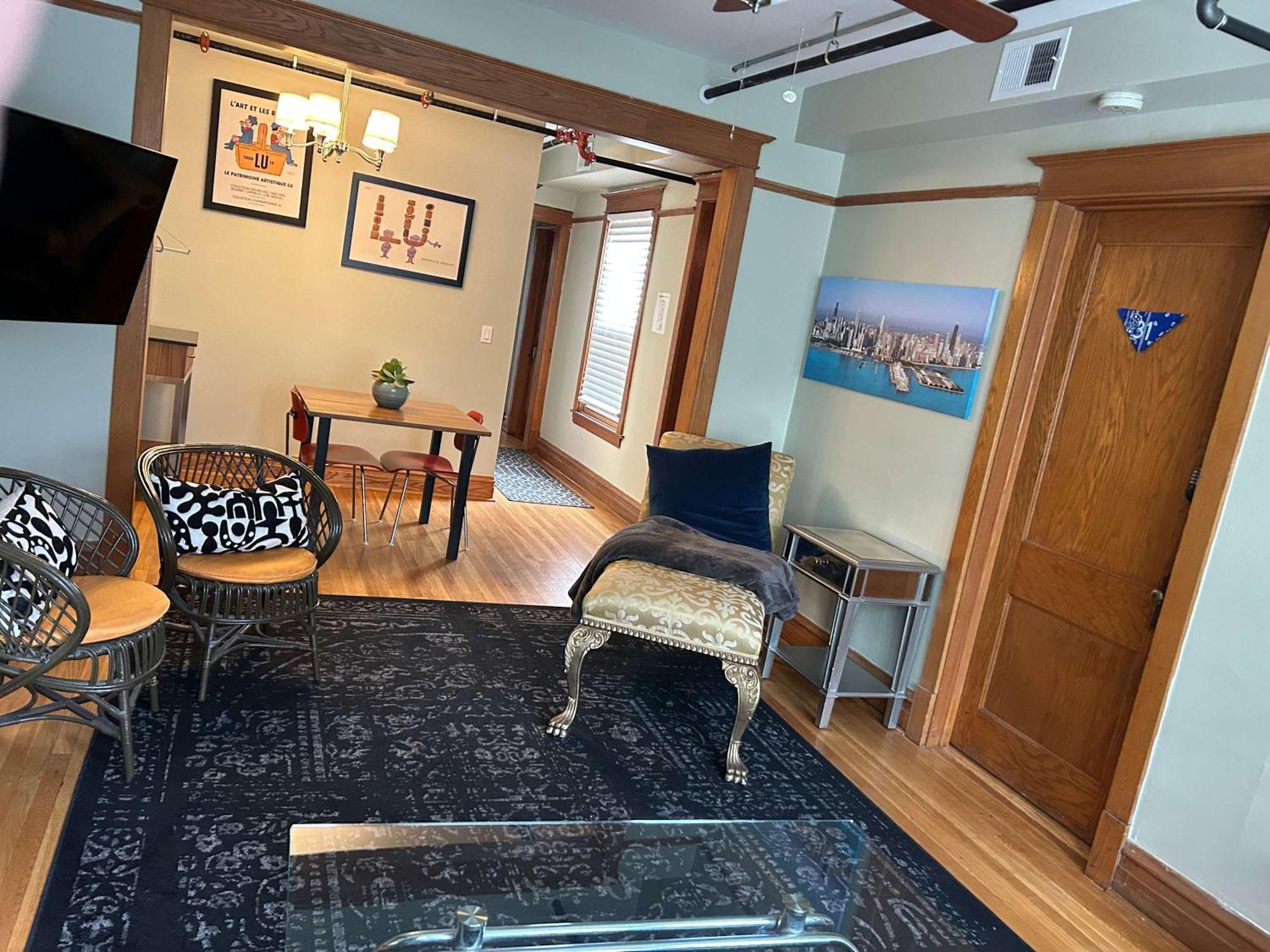 Blue Room In Dorothy'S Bnb Чикаго Экстерьер фото